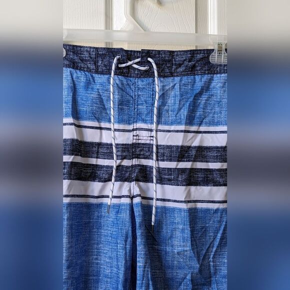 Goodfellow Co men's swim shorts - Picture 2 of 9